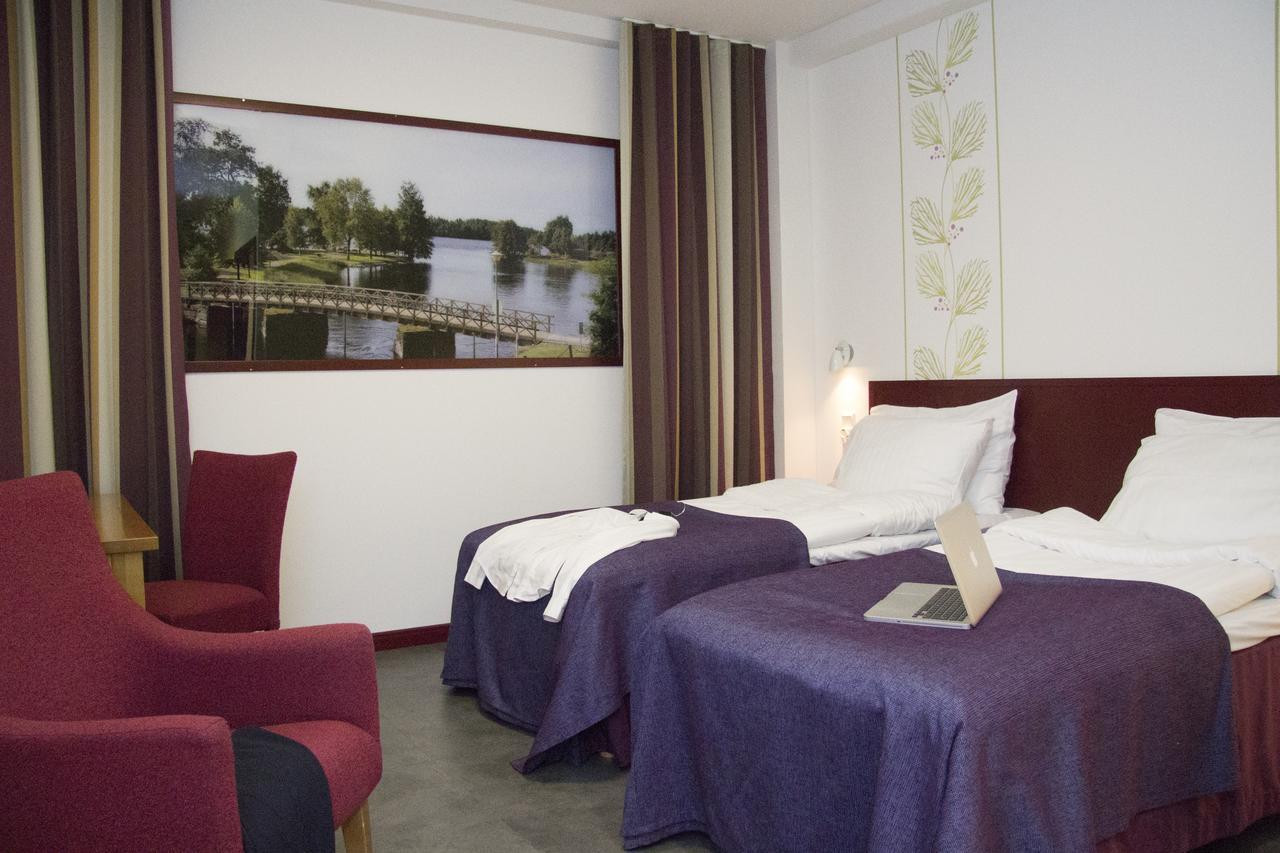 Hotel Salora Сало Екстер'єр фото